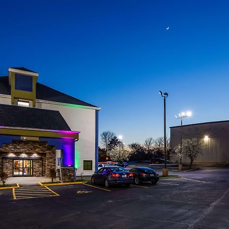 Surestay Plus Hotel By Best Western Blue Springs Exterior foto
