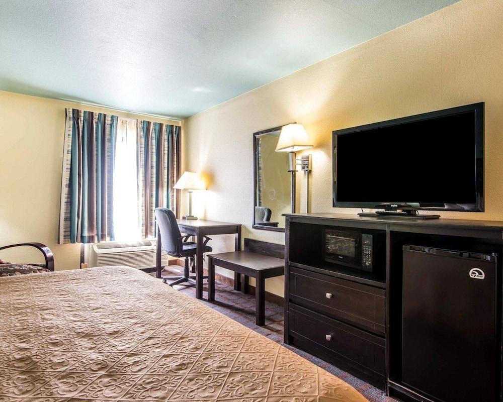 Surestay Plus Hotel By Best Western Blue Springs Exterior foto