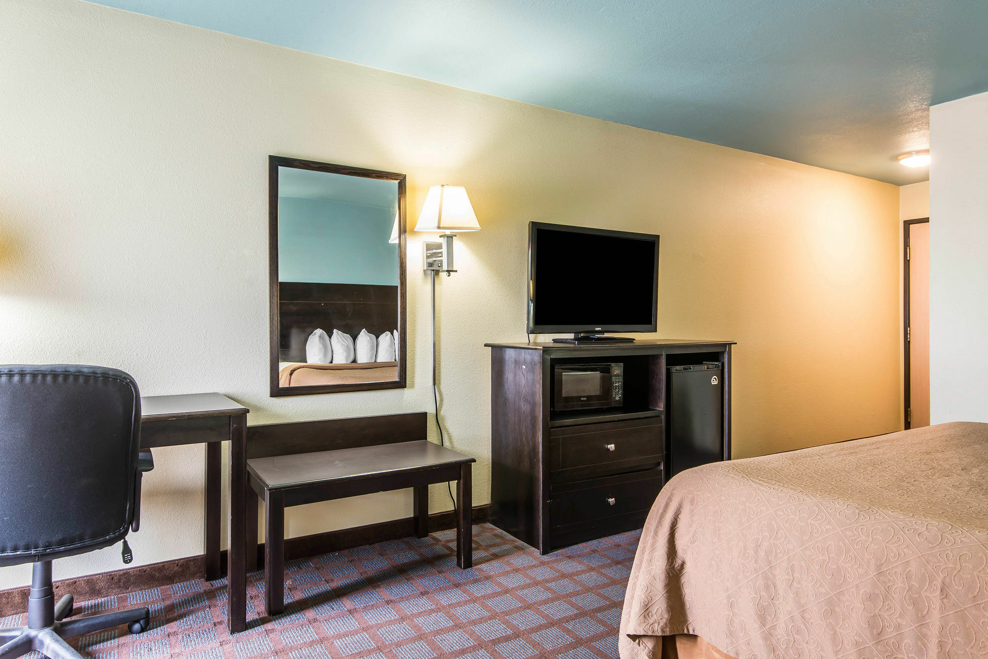 Surestay Plus Hotel By Best Western Blue Springs Exterior foto